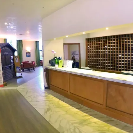 Hotel Grand Duchi D'aosta 3*