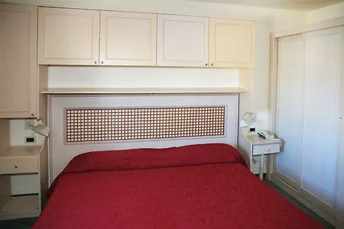 Hotel Grand Duchi D'aosta 3*