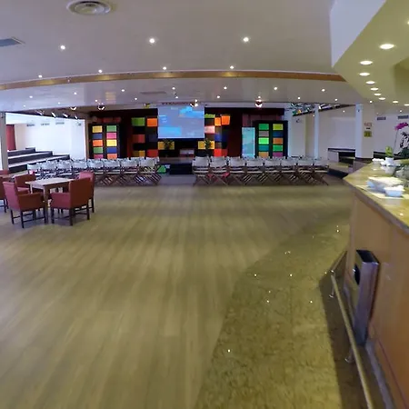 Grand Duchi D'aosta 塞斯特雷