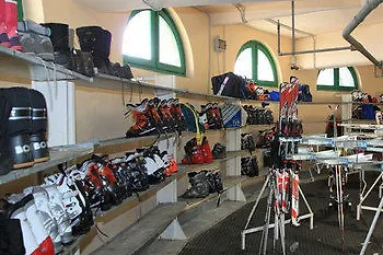 Grand Duchi D'aosta فندق سيستريير